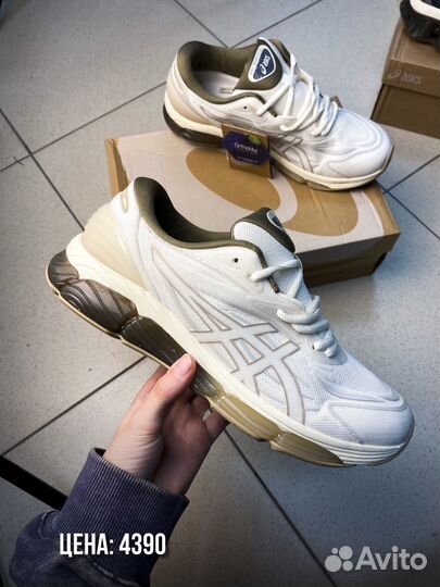 Кроссовки Asics