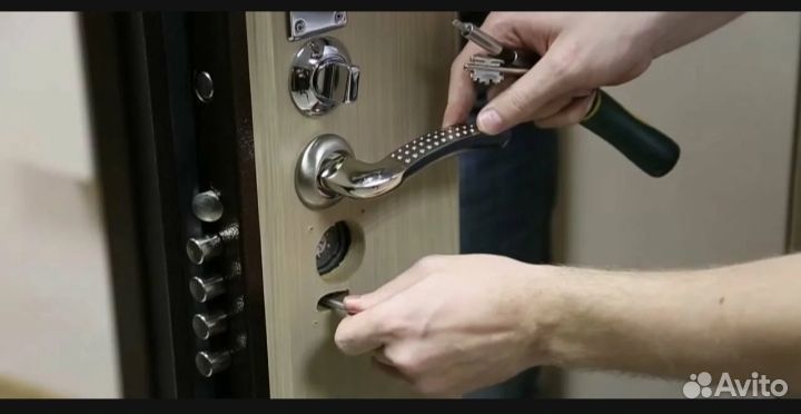 Вскрытие гаражей квартир авто, замена замков