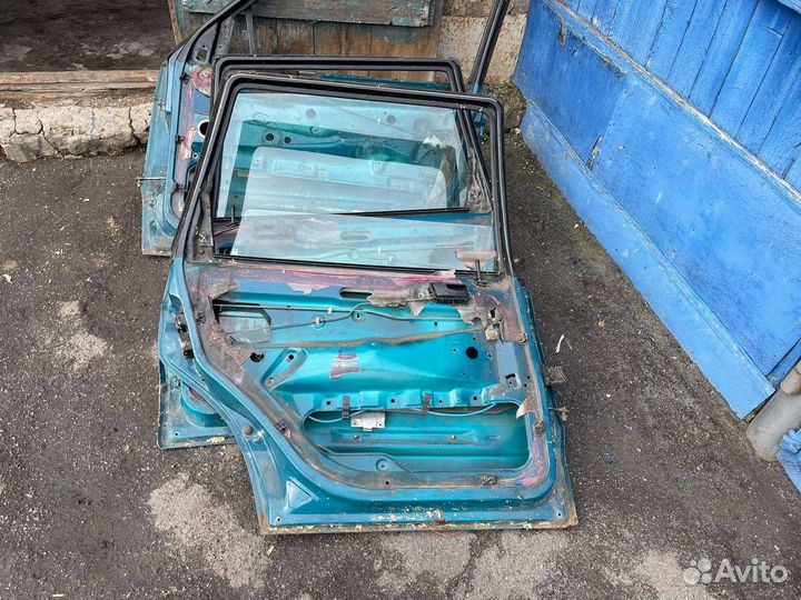 Двери пассат б3