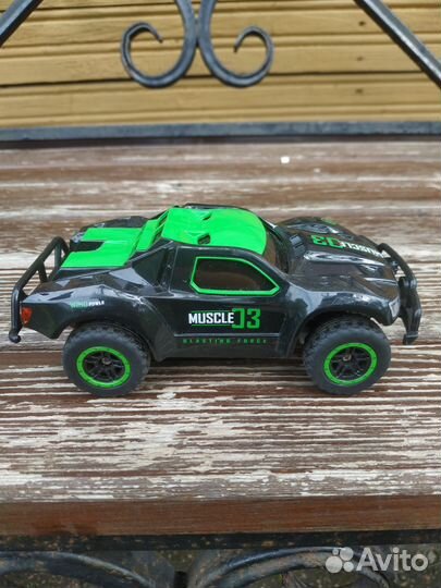 Машинка на радиоуправлении