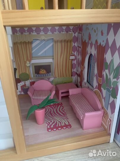 Кукольный домик