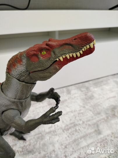 Спинозавр jurassic world