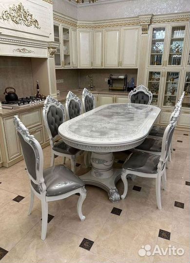 Комплект стол и стулья