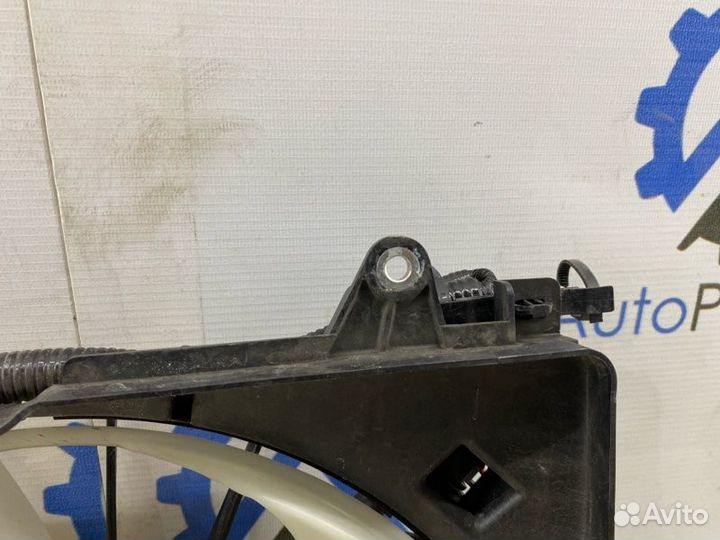 Вентилятор охлаждения двигателя левый Honda Cr-V 5