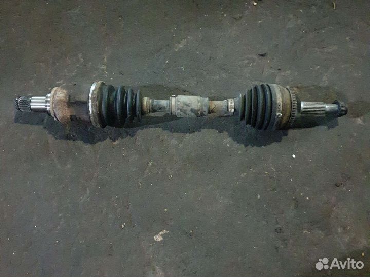 Привод левый тойота авенсис т250 2.0 АКПП