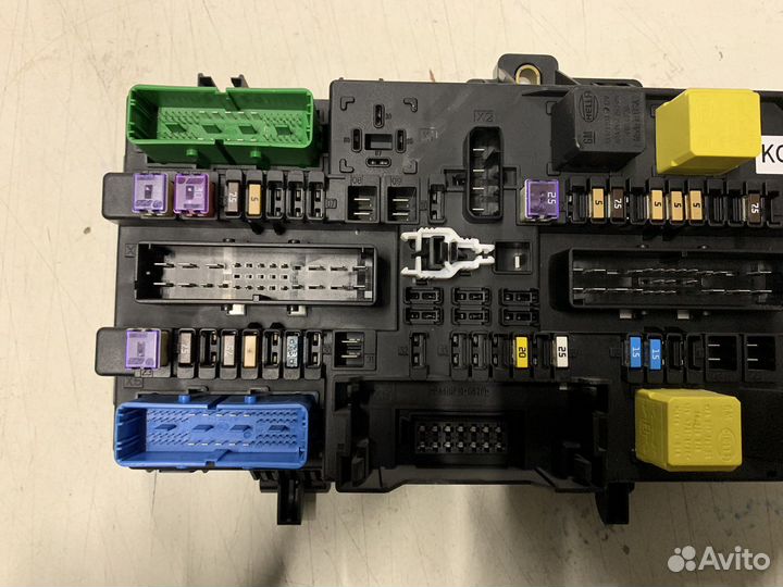 Блок предохранителей Opel Astra H 1.6 z16her