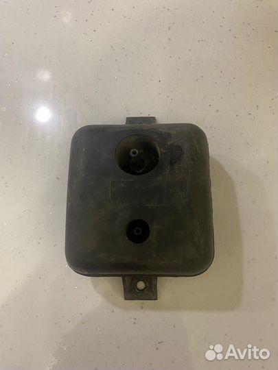 Бачок вакуумный на Опель Инсигния