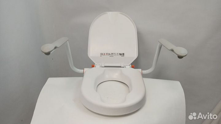 Насадка на унитаз Etac (Швеция) с ручками