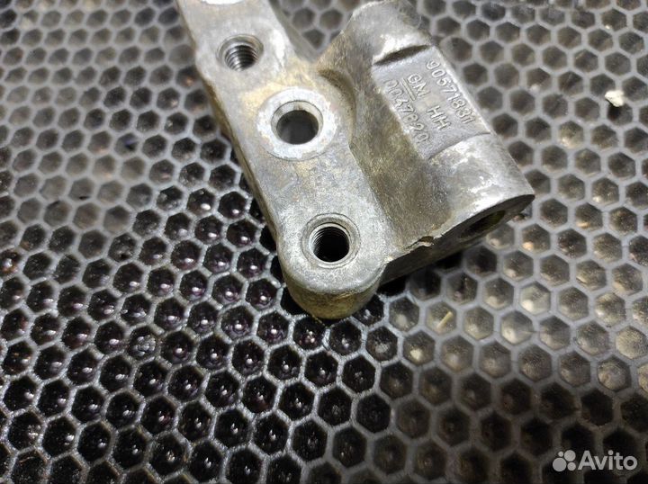 Кронштейн Opel Vectra b