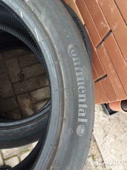 Continental ContiSportContact 5P 265/40 R21 и 295/35 R21 103Y