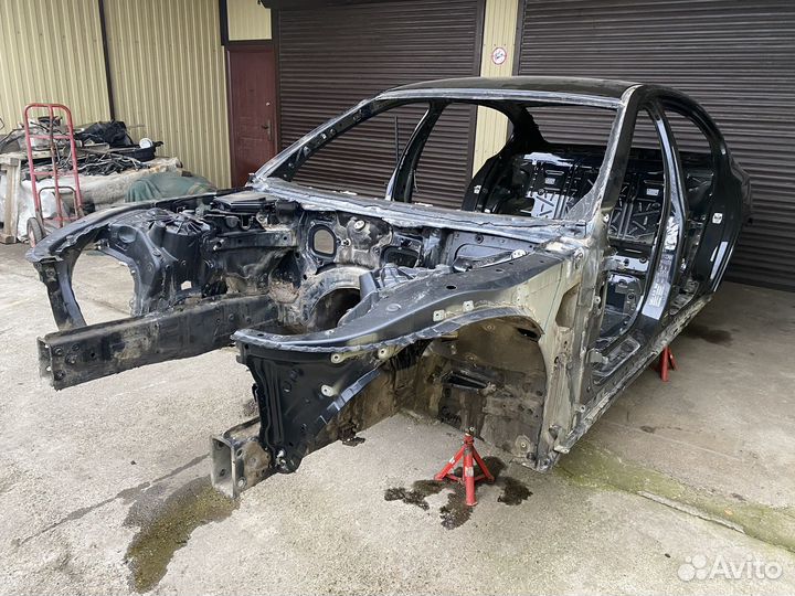 Кузов голый на BMW F02 08-14 г в