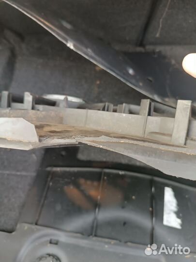 Рамка на радиатор додж