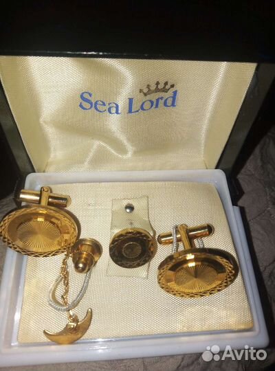 Запонки в комплекте