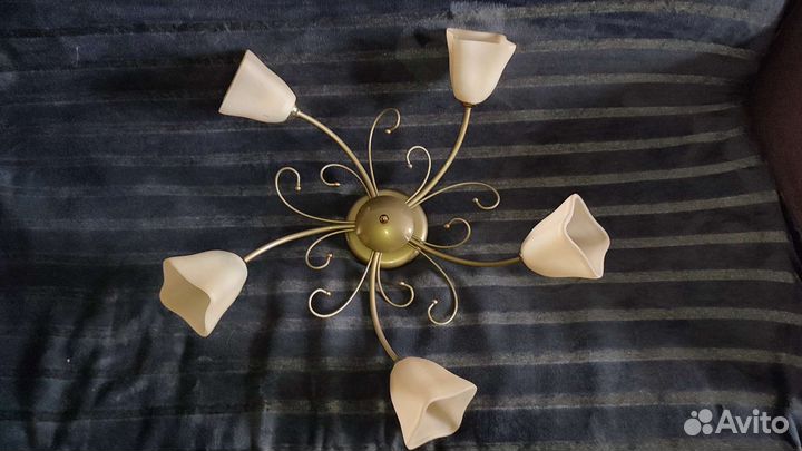Люстра потолочная бу