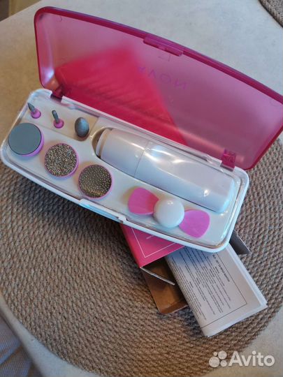 Набор для маникюра и педикюра Avon