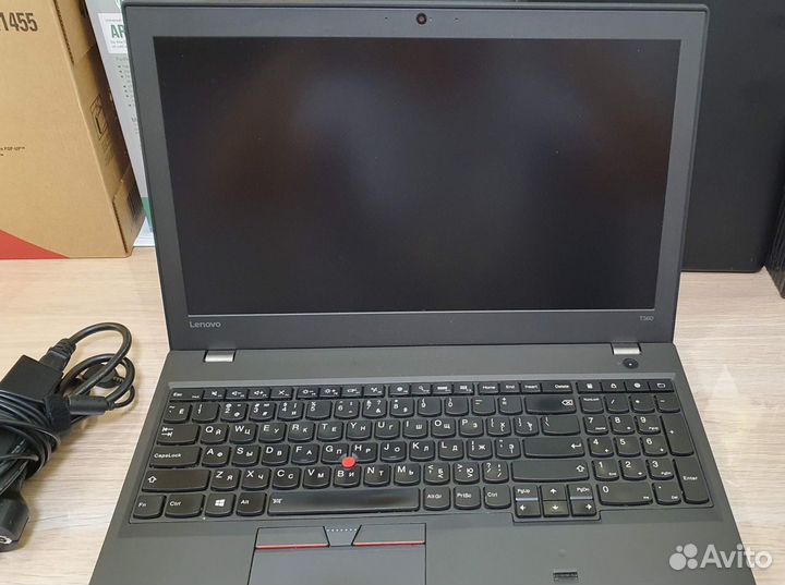 Ноутбук Lenovo ThinkPad T560 i5-6200U/8 GB/256GB