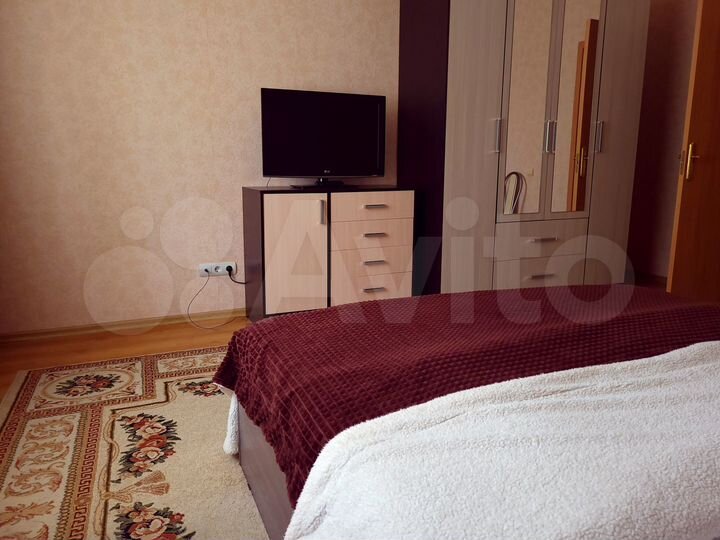 1-к. квартира, 52 м², 1/3 эт.