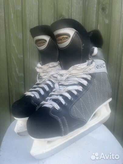 Коньки хоккейные ссм