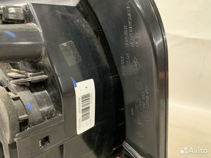 Renault Logan 18-Фонарь правый