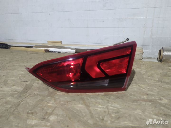 Фонарь задний внутренний правый hyundai solaris 20