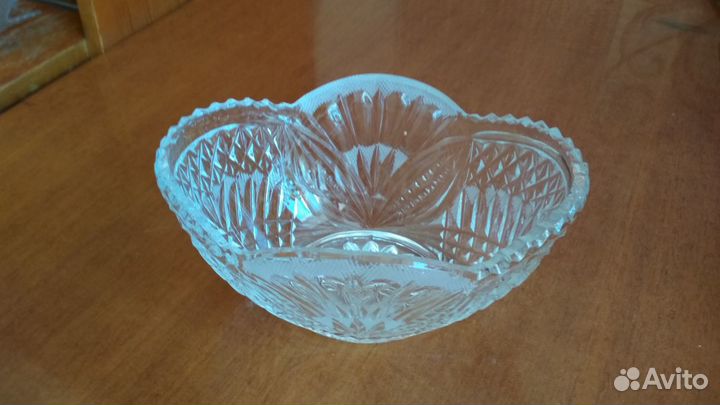 Ваза хрустальная