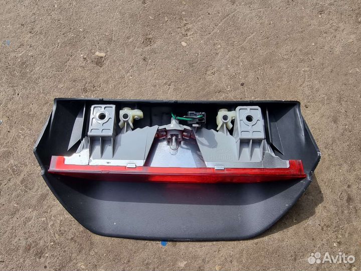 Стоп-сигнал дополнительный Hyundai Getz