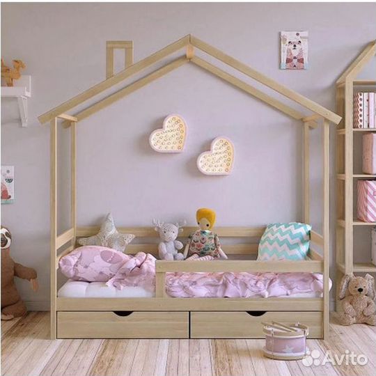 Детская кровать домик