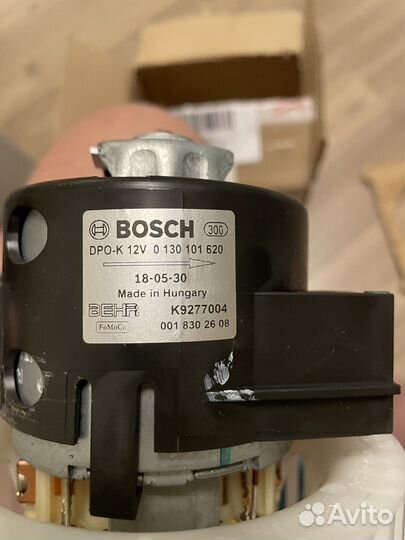 Моторчик печки Volvo 8EW351040271