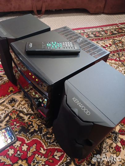 Музыкальный центр