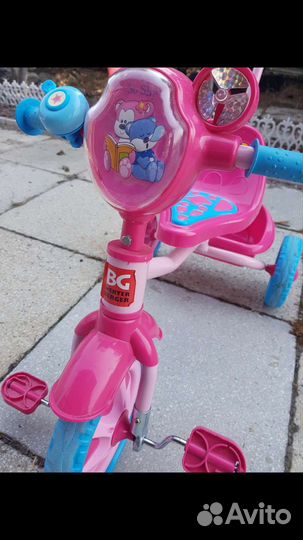 Трехколесный велосипед для малышей