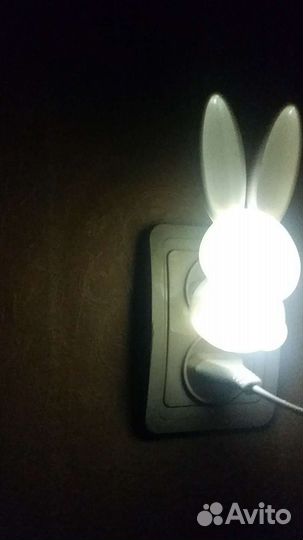 Заяц перламутровый ночник