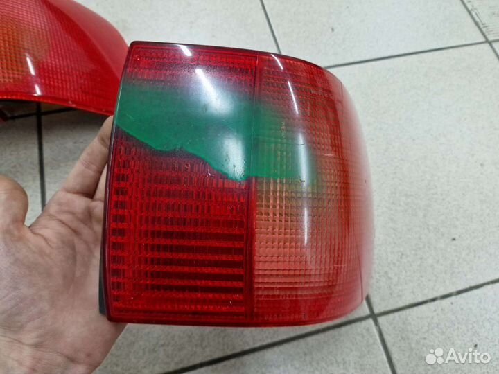 Фонарь задний угловой Audi 80 B4 Оригинал