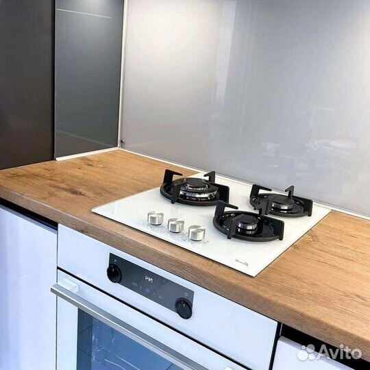 Кухня в потолок