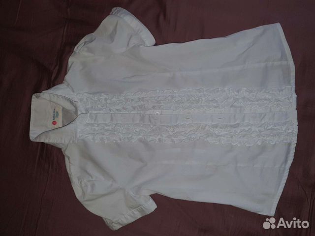 Продам рубашку школьную белую детскую для девочки