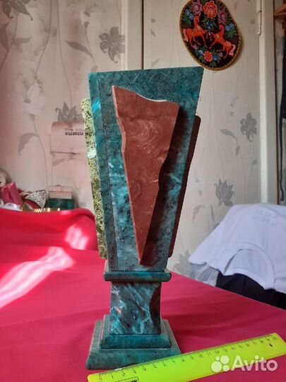 Ваза из камня