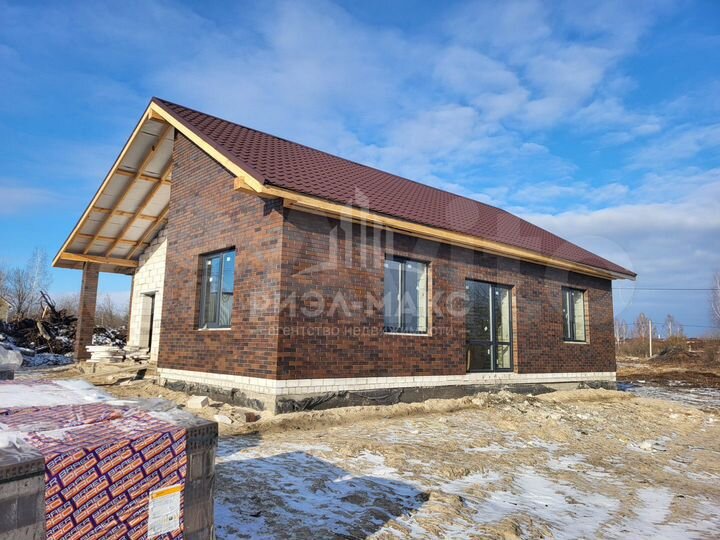 Дом 106 м² на участке 6 сот.