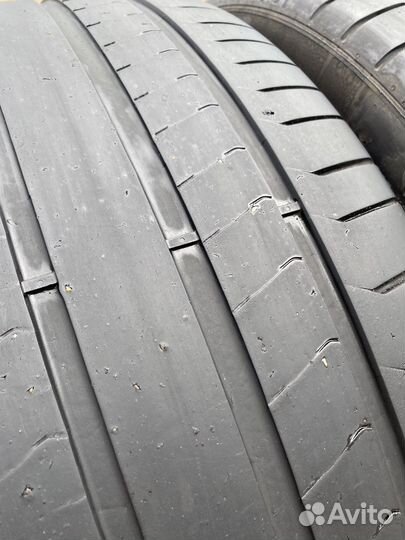 Pirelli P Zero PZ4 325/30 R23