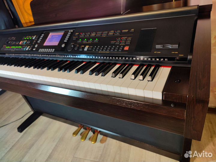 Цифровое пианино Yamaha CVP-305