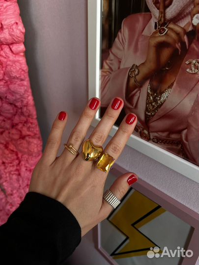 Маникюр гель Luxio