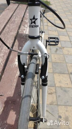 Велосипед шоссейный фикс stern Q-stom