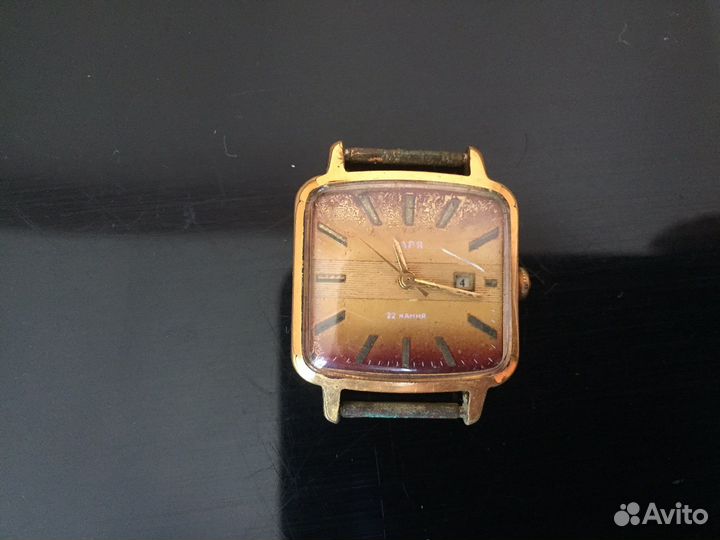 Наручные советские механические часы