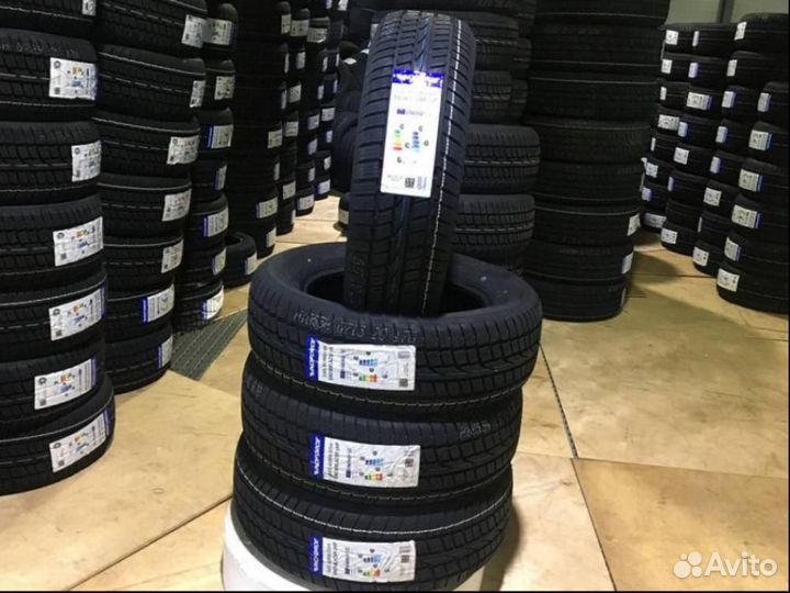 Windforce Snowblazer UHP 235/60 R18 107H