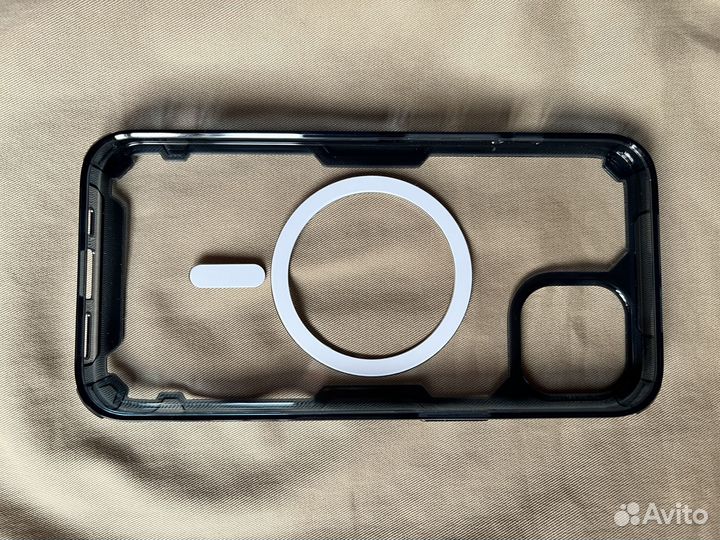 Чехол Nillkin на iPhone 13