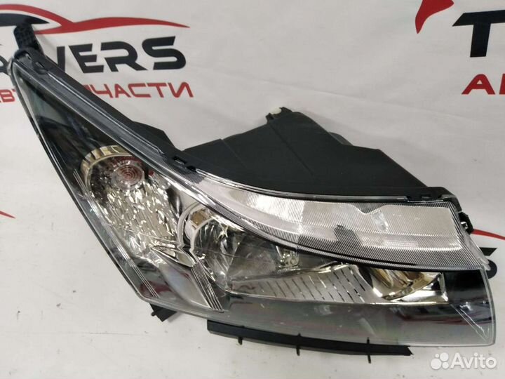 Фара правая Chevrolet Cruze 2009-2013