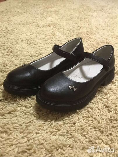 Туфли для девочки черные