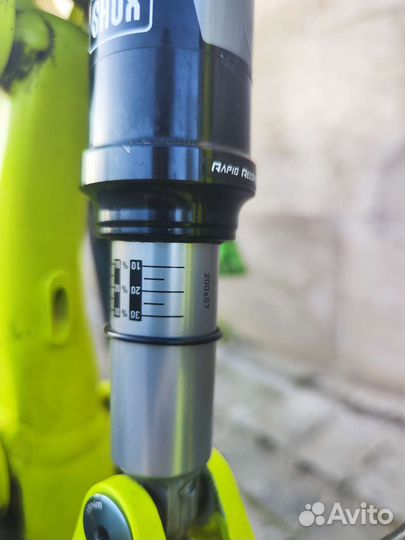 Задний амортизатор rock shox monarch r 200x57