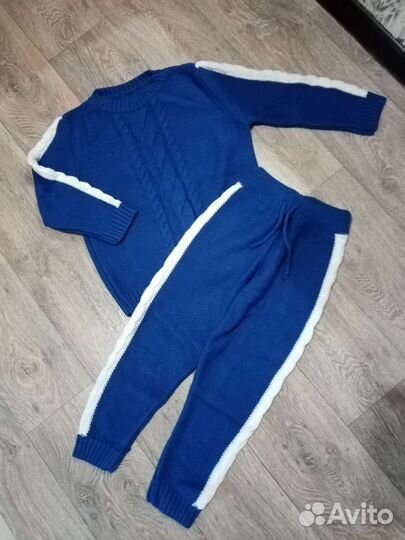 Костюм вязаный р116/122