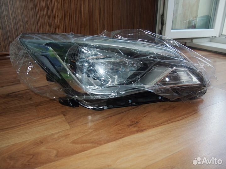 Фары новые на Hyundai Solaris