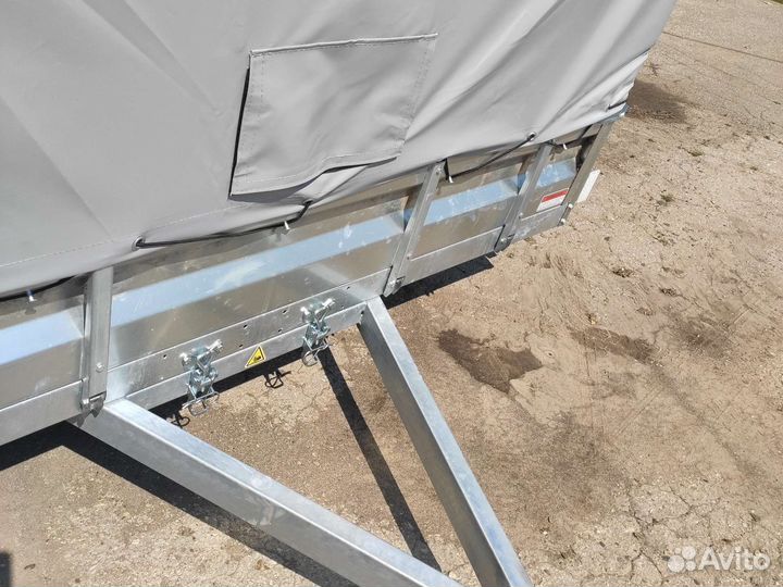 Прицеп для перевозки двух снегоходов