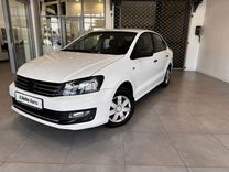 Volkswagen Polo 1.6 MT, 2018, 300 000 км, с пробегом, цена 670 000 руб.